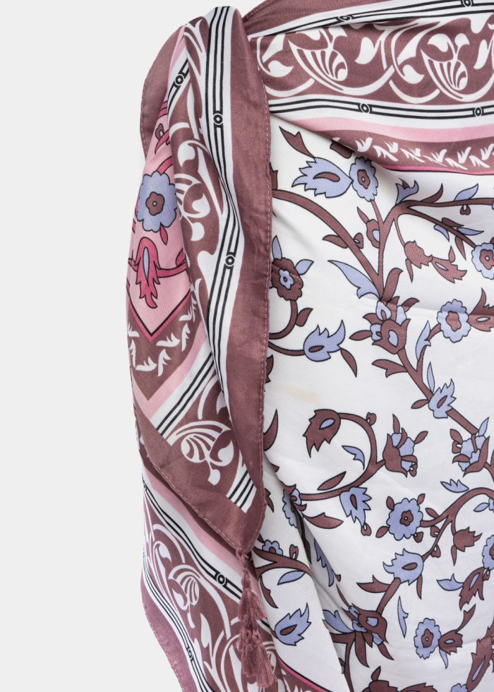 Brown pareo w/ light blue flowers - Image 2