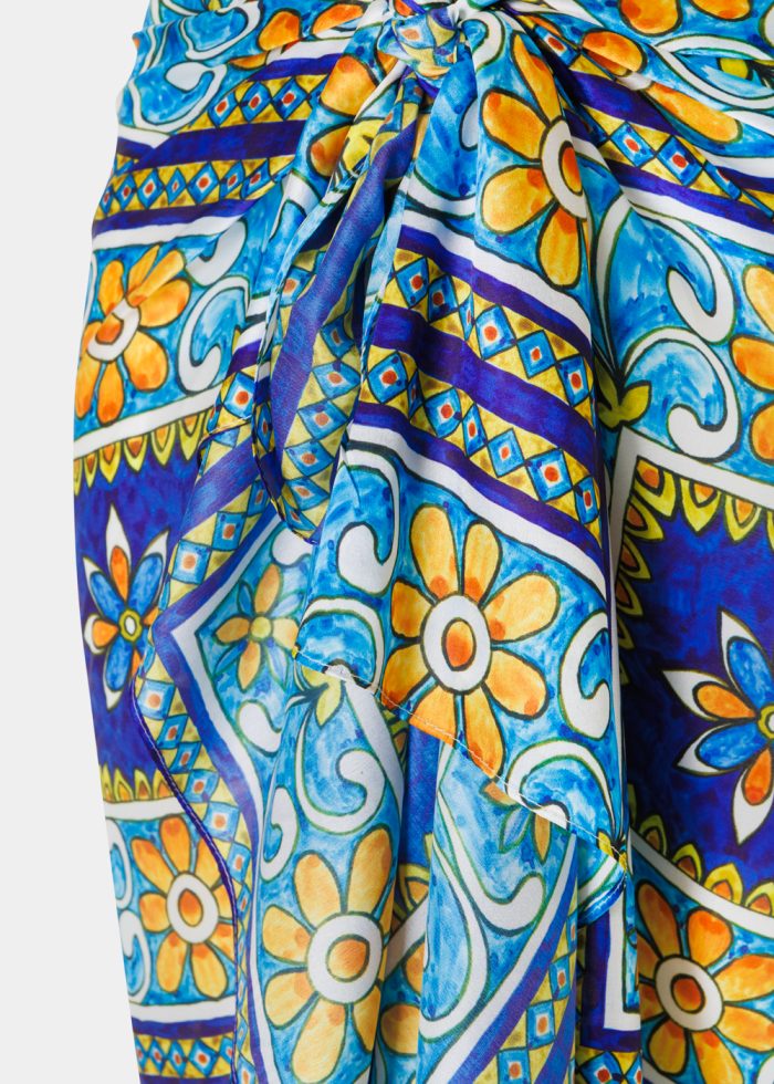 Blue Pareo w/ Big Tiles Pattern - Image 2