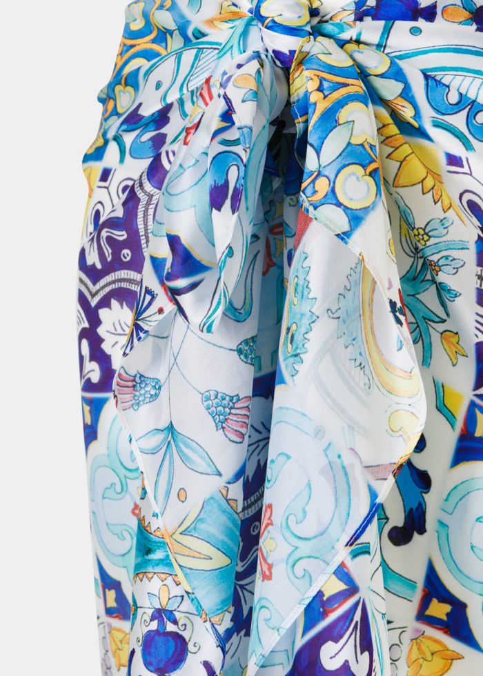 Colorful Pareo w/ Small Tiles - Image 3