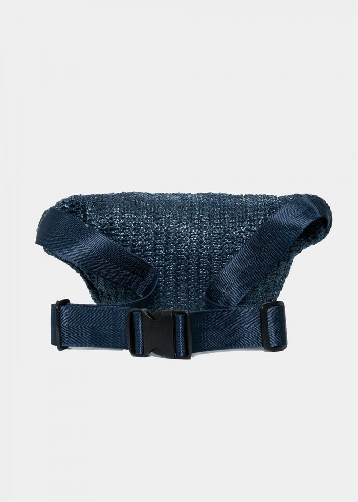 Straw belt bag with shells in navy blue - Image 2