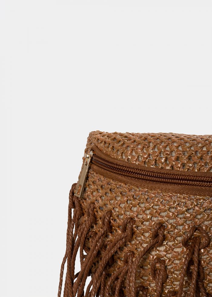straw belt bag with fringes in brown - Image 3