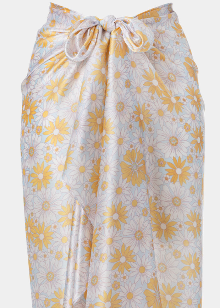 Light blue Satin Pareo w/ Daises Design - Image 2