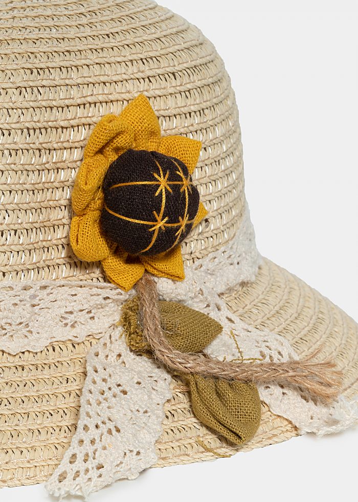 Beige kids hat with a sunflower - Image 3