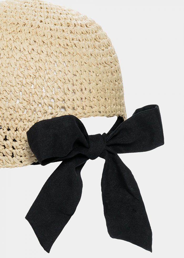 Beige jockey straw hat with black brim - Image 3