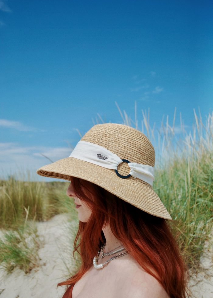 Natural Raffia Hat w/ White Hatband - Image 2