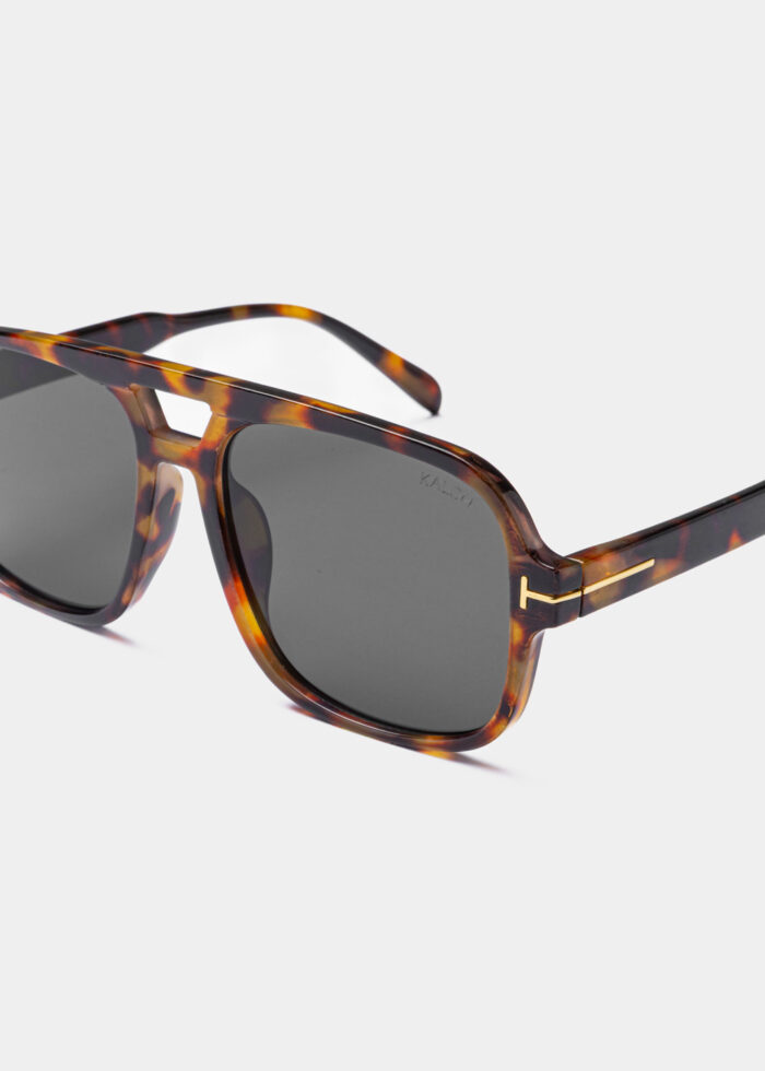 "Solmar" Tortoise - Image 3